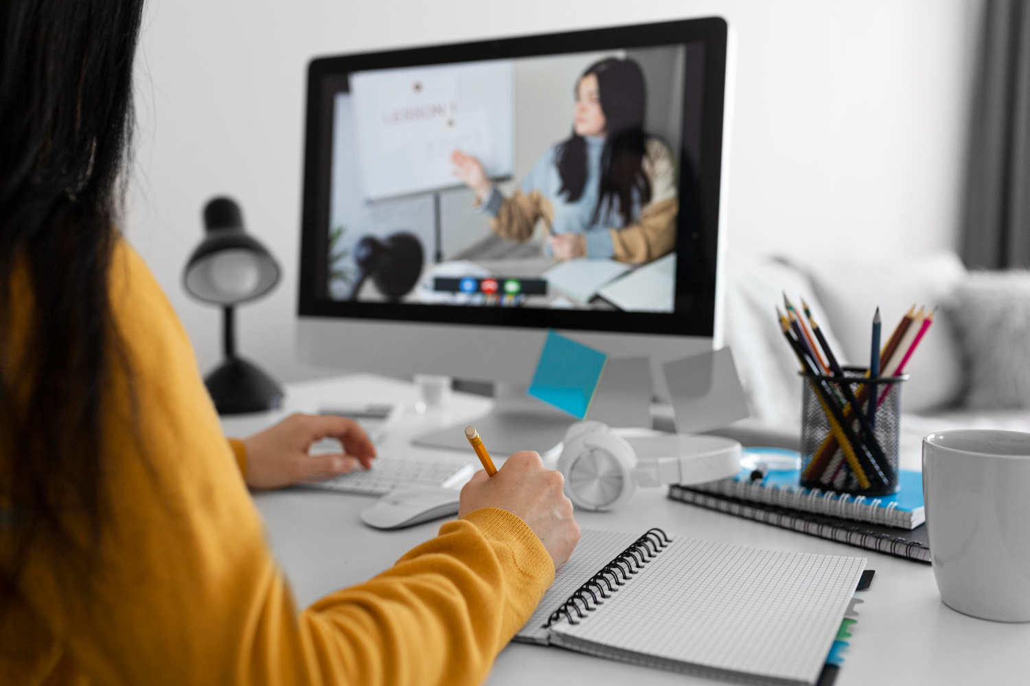Free Web Design Online Courses student class